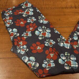 Ladies Buttery Soft Full Length Leggings- Plaid Paw Prints- One Size